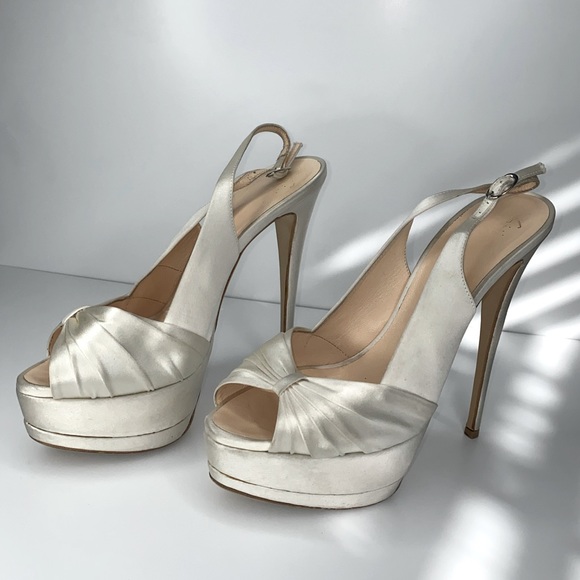 Guiseppe Zanotti Design Bridal High Heel Shoe - Picture 1 of 9